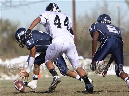 Thumbnail 2 in Columbine vs. Pomona photogallery.
