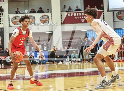 Thumbnail 2 in Long Island Lutheran vs. Christopher Columbus (Spalding Hoophall Classic) photogallery.