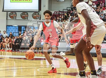 Thumbnail 2 in Long Island Lutheran vs. Christopher Columbus (Spalding Hoophall Classic) photogallery.