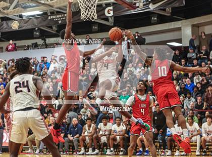 Thumbnail 3 in Long Island Lutheran vs. Christopher Columbus (Spalding Hoophall Classic) photogallery.