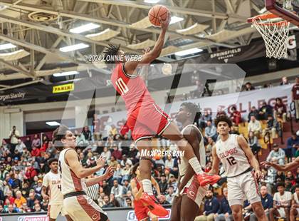 Thumbnail 3 in Long Island Lutheran vs. Christopher Columbus (Spalding Hoophall Classic) photogallery.