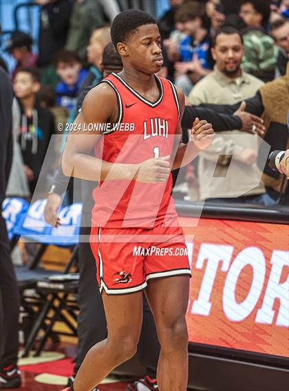 Thumbnail 3 in Long Island Lutheran vs. Christopher Columbus (Spalding Hoophall Classic) photogallery.