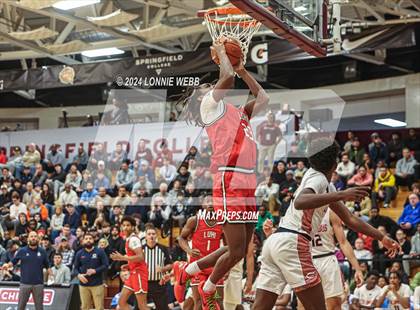 Thumbnail 2 in Long Island Lutheran vs. Christopher Columbus (Spalding Hoophall Classic) photogallery.