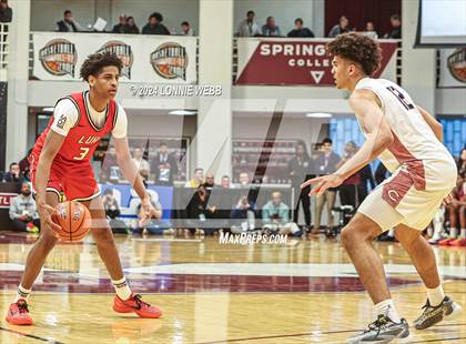Thumbnail 1 in Long Island Lutheran vs. Christopher Columbus (Spalding Hoophall Classic) photogallery.