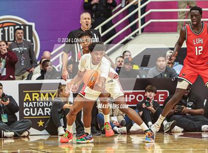 Thumbnail 2 in Long Island Lutheran vs. Christopher Columbus (Spalding Hoophall Classic) photogallery.