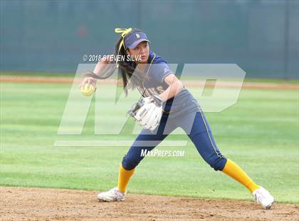 Thumbnail 2 in Bonita Vista vs. Cathedral Catholic (CIF SDS Open Division 2nd Round Playoff) photogallery.