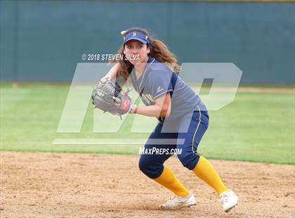 Thumbnail 2 in Bonita Vista vs. Cathedral Catholic (CIF SDS Open Division 2nd Round Playoff) photogallery.