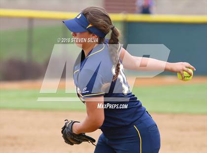 Thumbnail 2 in Bonita Vista vs. Cathedral Catholic (CIF SDS Open Division 2nd Round Playoff) photogallery.