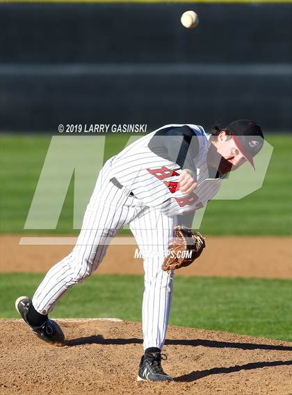 Thumbnail 3 in Saugus @ Hart photogallery.