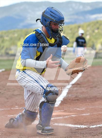 Thumbnail 3 in Questa @ Penasco photogallery.