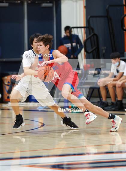 Thumbnail 1 in Los Alamitos @ Cypress photogallery.