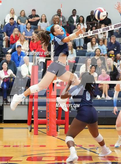 Thumbnail 1 in Oxford @ Lewisburg photogallery.