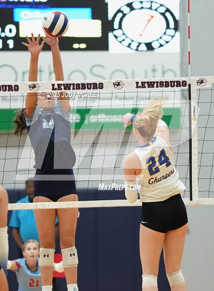 Thumbnail 3 in Oxford @ Lewisburg photogallery.