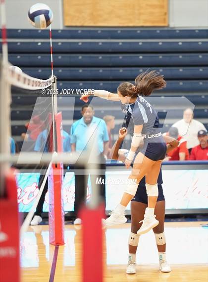 Thumbnail 1 in Oxford @ Lewisburg photogallery.