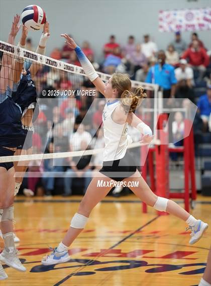 Thumbnail 2 in Oxford @ Lewisburg photogallery.