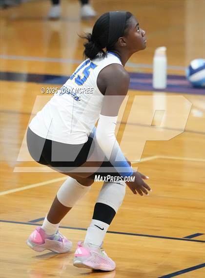 Thumbnail 2 in Oxford @ Lewisburg photogallery.