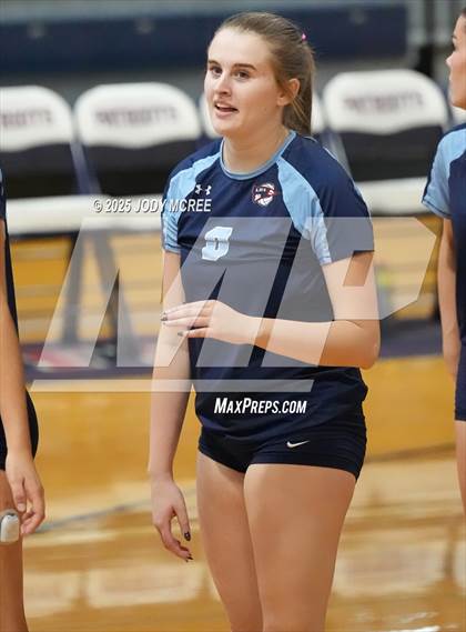 Thumbnail 1 in Oxford @ Lewisburg photogallery.