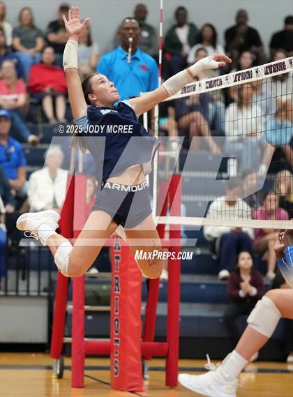 Thumbnail 2 in Oxford @ Lewisburg photogallery.