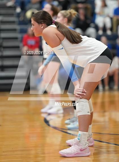 Thumbnail 3 in Oxford @ Lewisburg photogallery.