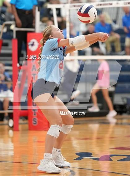 Thumbnail 1 in Oxford @ Lewisburg photogallery.