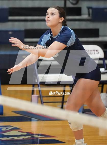 Thumbnail 2 in Oxford @ Lewisburg photogallery.