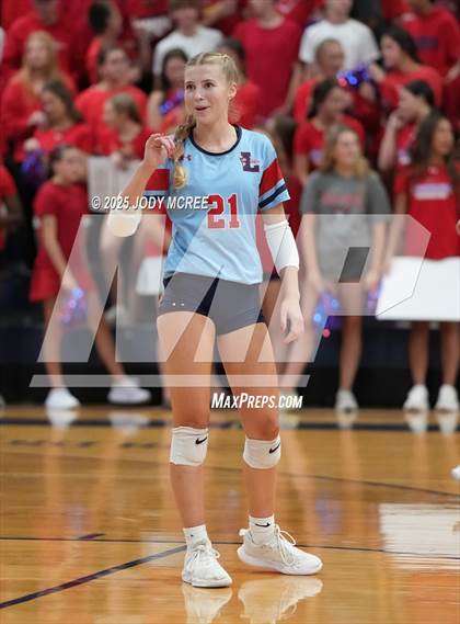 Thumbnail 1 in Oxford @ Lewisburg photogallery.