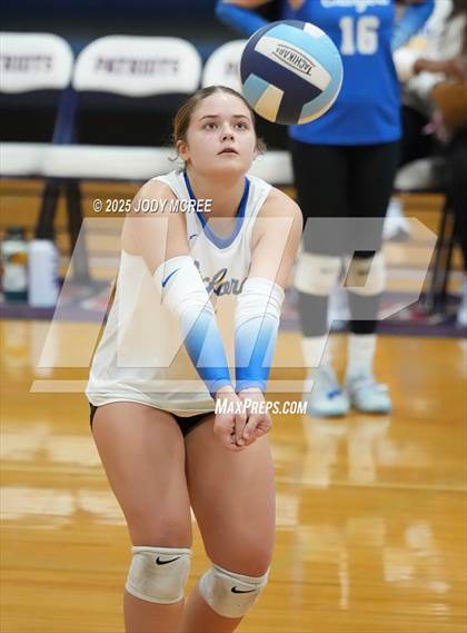 Thumbnail 1 in Oxford @ Lewisburg photogallery.