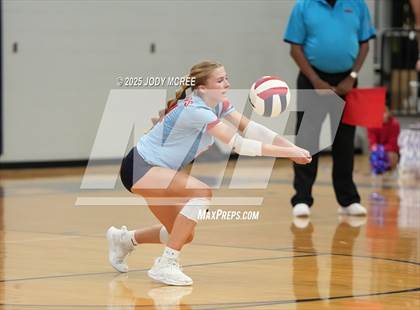 Thumbnail 2 in Oxford @ Lewisburg photogallery.