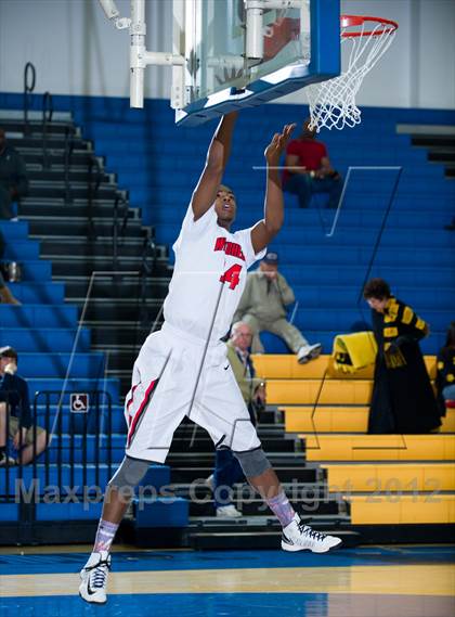 Thumbnail 2 in Westchester vs Pasadena (National Prep Classic) photogallery.