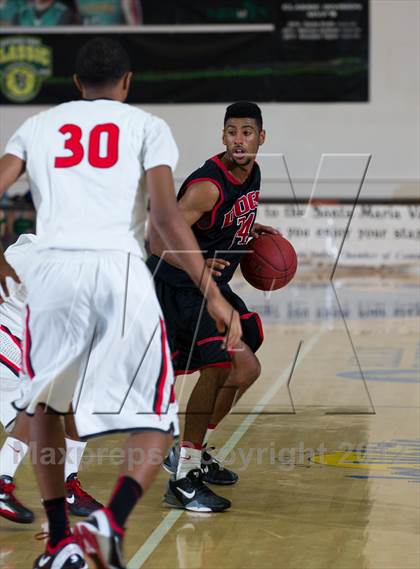Thumbnail 3 in Westchester vs Pasadena (National Prep Classic) photogallery.