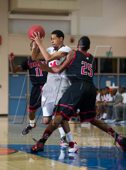 Thumbnail 2 in Westchester vs Pasadena (National Prep Classic) photogallery.