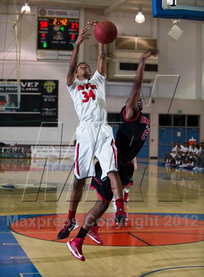 Thumbnail 2 in Westchester vs Pasadena (National Prep Classic) photogallery.