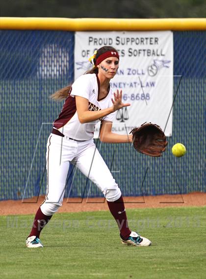 Thumbnail 3 in Deer Park vs Dobie (UIL 5A Bi-District Playoff) photogallery.