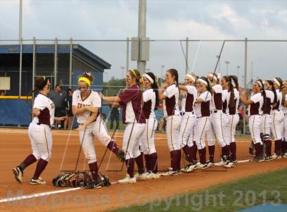 Thumbnail 1 in Deer Park vs Dobie (UIL 5A Bi-District Playoff) photogallery.