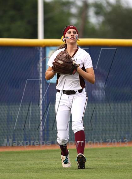 Thumbnail 3 in Deer Park vs Dobie (UIL 5A Bi-District Playoff) photogallery.
