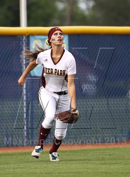 Thumbnail 3 in Deer Park vs Dobie (UIL 5A Bi-District Playoff) photogallery.