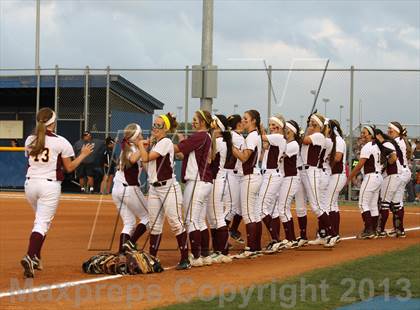 Thumbnail 2 in Deer Park vs Dobie (UIL 5A Bi-District Playoff) photogallery.