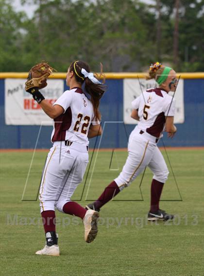Thumbnail 1 in Deer Park vs Dobie (UIL 5A Bi-District Playoff) photogallery.