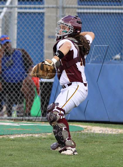 Thumbnail 2 in Deer Park vs Dobie (UIL 5A Bi-District Playoff) photogallery.