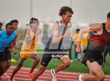 Thumbnail 2 in CCISD Ruben C Jordan Relays (800M) photogallery.
