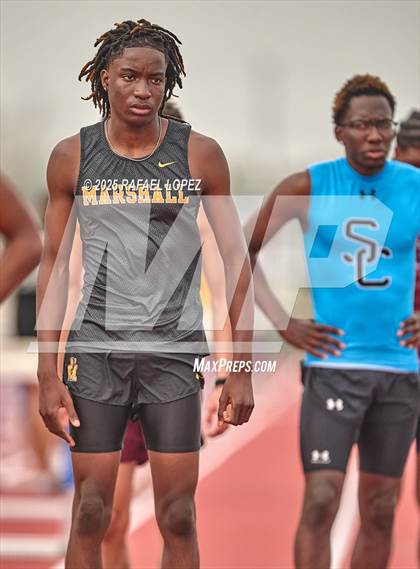 Thumbnail 1 in CCISD Ruben C Jordan Relays (800M) photogallery.