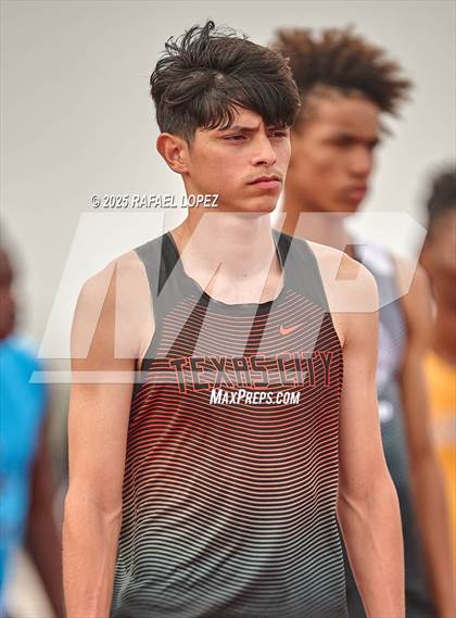 Thumbnail 2 in CCISD Ruben C Jordan Relays (800M) photogallery.