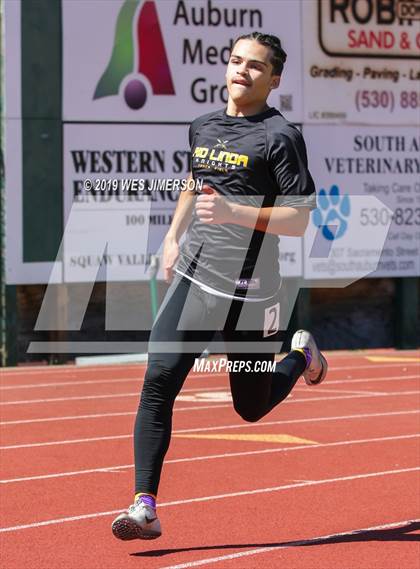 Thumbnail 2 in FVL Championship Trials May 1st (100, 200, 300 IH, 400, 110 HH) photogallery.