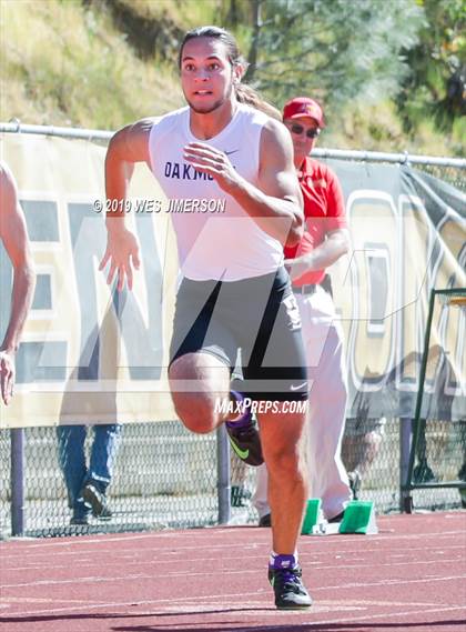 Thumbnail 3 in FVL Championship Trials May 1st (100, 200, 300 IH, 400, 110 HH) photogallery.