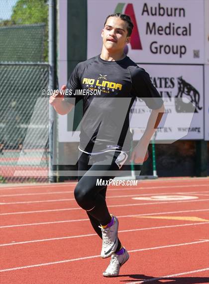 Thumbnail 3 in FVL Championship Trials May 1st (100, 200, 300 IH, 400, 110 HH) photogallery.
