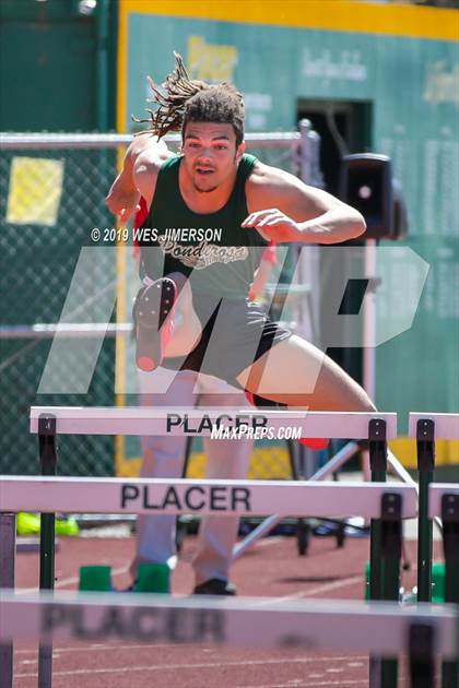 Thumbnail 1 in FVL Championship Trials May 1st (100, 200, 300 IH, 400, 110 HH) photogallery.