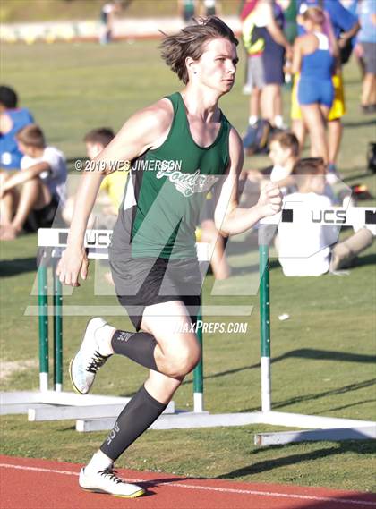 Thumbnail 1 in FVL Championship Trials May 1st (100, 200, 300 IH, 400, 110 HH) photogallery.