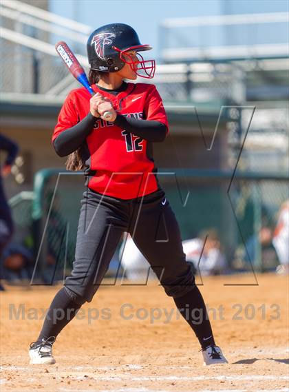 Thumbnail 3 in Madison vs. Stevens (NISD Softball Tournament) photogallery.