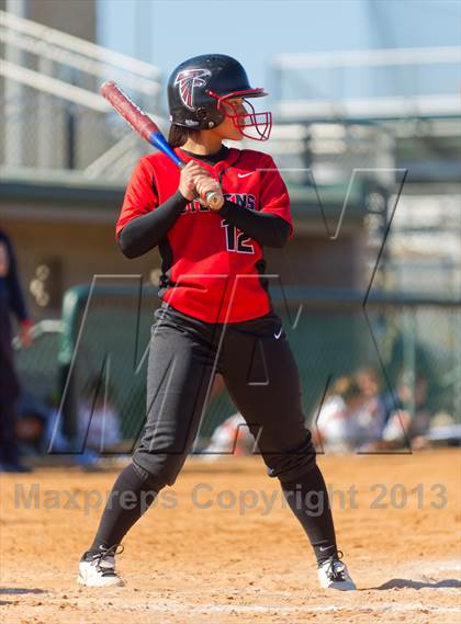 Thumbnail 3 in Madison vs. Stevens (NISD Softball Tournament) photogallery.
