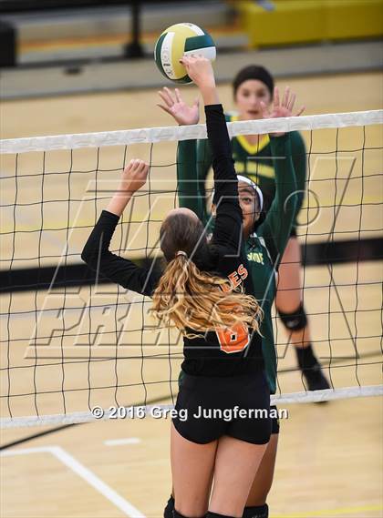 Thumbnail 1 in Casa Grande vs. California School for the Deaf (Nor-Cal Invitational) photogallery.